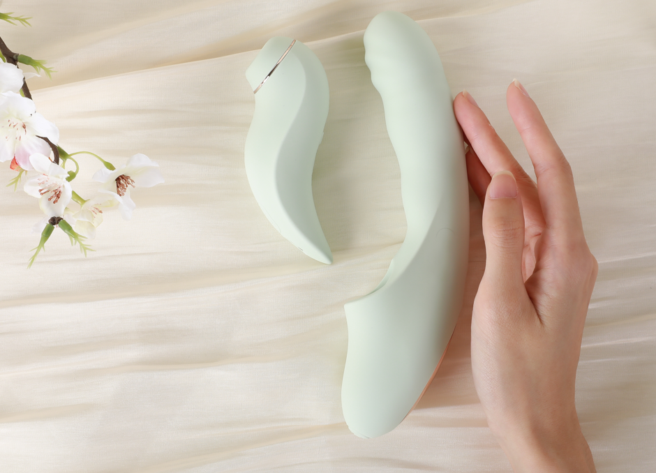 Does the Lazy Dog Position Make It Easier to Climax? Reasons for Its Popularity and Other Tips 5 fatima 1